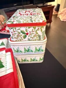 Vintage-Christmas-Nesting-Tin-Set-Tis-the-Season-and-Evergreen-Trees