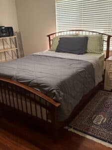Arched-Spindled-Solid-Wood-Bed-Frame