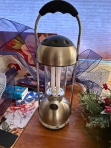 Brookstone-Fluorescent-Lantern