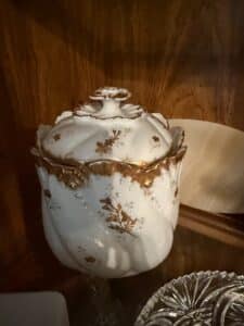Haviland-Limoges-Covered-Sugar-Bowl-Schleiger