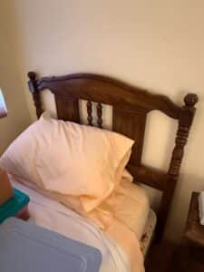 Jenny-Lind-Style-Spindle-Twin-Headboard