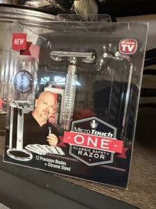 Micro-Touch-ONE-Classic-Safety-Razor-and-Assorted-Cookware-third-image