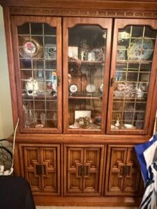 Mid-Century-Broyhill-Premier-China-Cabinet