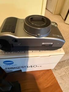 Minolta-Freedom-Zoom-EX-mm-Point-and-Shoot-Camera