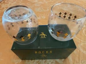 Original-Penguin-Rocks-Glass-Set