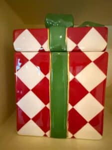 Real-Home-Earthenware-Ceramic-Christmas-Present-Cookie-Jar