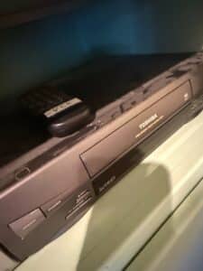 Toshiba-M-Pro-Drum-Hi-Fi-VHS-VCR