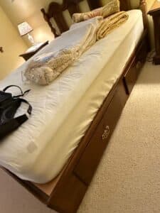 Traditional-Wood-Captains-Bed-with-Storage-Drawers