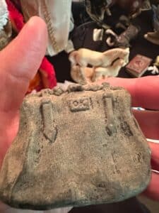 Antique-Cast-Iron-Doorstop-Kittens-in-Basket-third-image