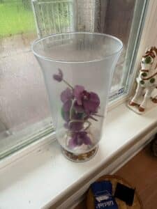 Artificial-Orchid-Arrangement-in-Hurricane-Vase