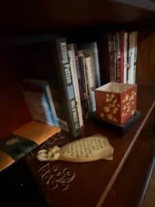 Assorted-Books-and-Decorative-Home-Decor-Items