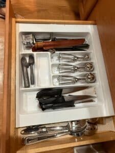 Assorted-Kitchen-Utensil-Drawer-Lot