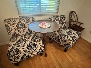 Avenue-Six-Piece-Chair-and-Accent-Table-Set