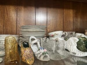 Collection-of-Vintage-Glass-and-Porcelain-Miniature-Shoes