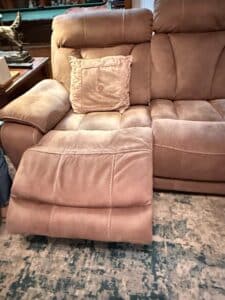 Contemporary-Microfiber-Reclining-Loveseat
