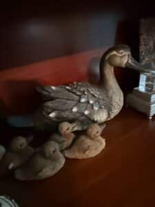 Decorative-Duck-and-Ducklings-Figurine-Set