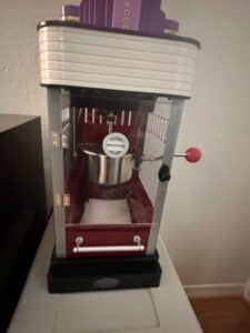 Nostalgia-Electrics-Hollywood-Cinema-Popcorn-Maker