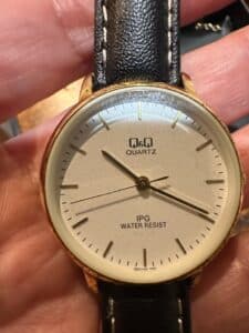 QQ-Quartz-IPG-Water-Resist-Wristwatch