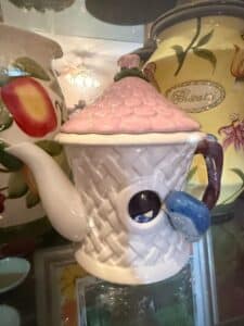 Teleflora-Birdhouse-Teapot