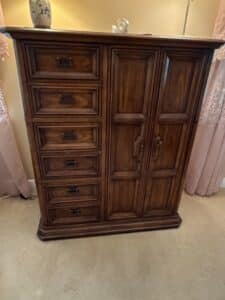 Thomasville-Impressions-Gentlemans-Chest