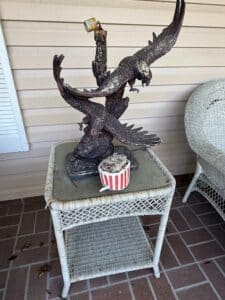 Vintage-American-Eagle-Figural-Table-Lamp