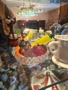 Vintage-Art-Glass-Fruit-Set-in-Cut-Glass-Bowl