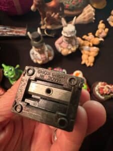 Vintage-Die-Cast-Saddle-Pencil-Sharpener-fourth-image
