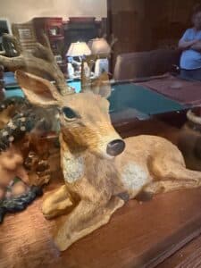 Vintage-Homco-Resin-Reclining-Buck-Deer-Figurine