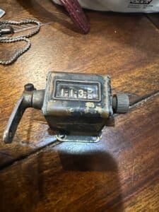 Vintage-Mechanical-Stroke-Counter