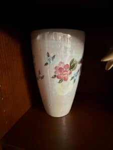 Vintage-Takahashi-Cho-Cho-Iridescent-Floral-Vase
