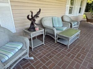 Vintage-White-Wicker-Patio-Set