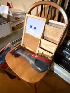 Wall-Mounted-Wooden-Message-Center-and-Organizer