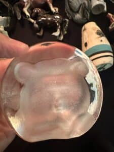 Zajecar-Crystal-Bear-Paperweight-second-image