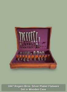 Rogers-Bros.-Silver-Plated-Flatware-Set-in-Wooden-Case