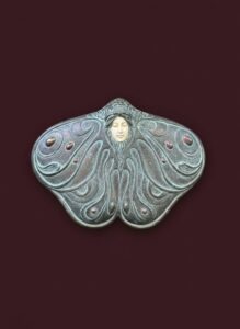 Art-Nouveau-Butterfly-Woman-Brooch-or-Pendant