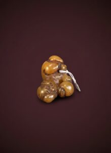 Carved-Jadeite-Charm-Foo-Dog-fifth-image