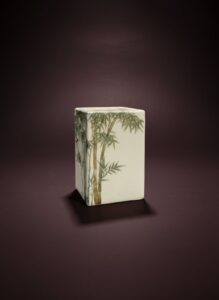 Chinese-Bamboo-Brush-Pot-1