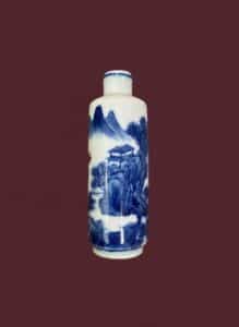 Chinese-Blue-and-White-Porcelain-Snuff-Bottle