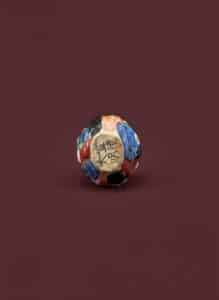 Chinese-Famille-Rose-Molded-Porcelain-Snuff-Bottle-with-Figures-third-image