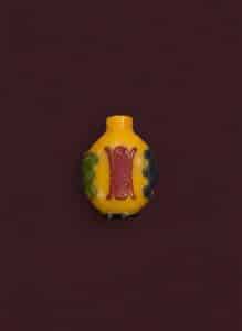Chinese-Snuff-Bottle-with-Dragon-and-Coin-Motif-second-image