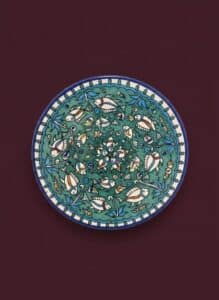 Hand-Painted-Armenian-Ceramic-Plate-with-Fish-Motif
