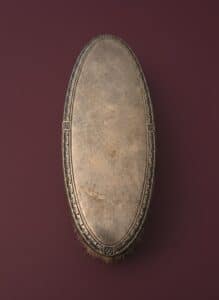 Ornate-Sterling-Silver-Hand-Mirror-and-Brush-Set