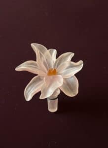 Ren-Lalique-Frosted-Glass-Flower-Bottle-Stopper