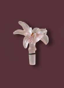 Ren-Lalique-Frosted-Glass-Flower-Bottle-Stopper-third-image
