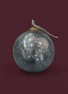 Vintage-Etched-Glass-Kugel-Ornament