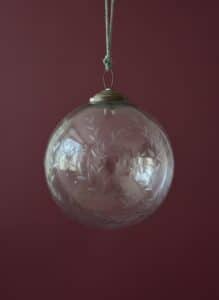 Vintage-Etched-Glass-Kugel-Ornament-third-image