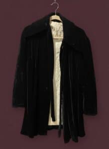 Vintage-s-Black-Velvet-Opera-Coat