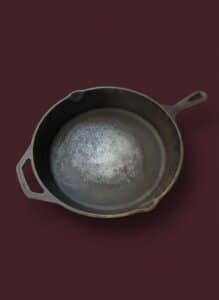 Wagner-Ware-Cast-Iron-Skillet