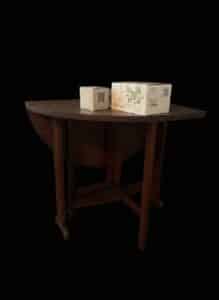 Drop-Leaf-Dining-Table