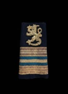 Finnish-Defence-Forces-Officer-Shoulder-Board